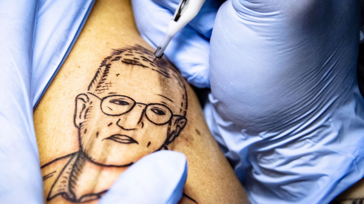 Ubývá tetování. Viníkem není přímo koronavirus, ale zavřené hospody